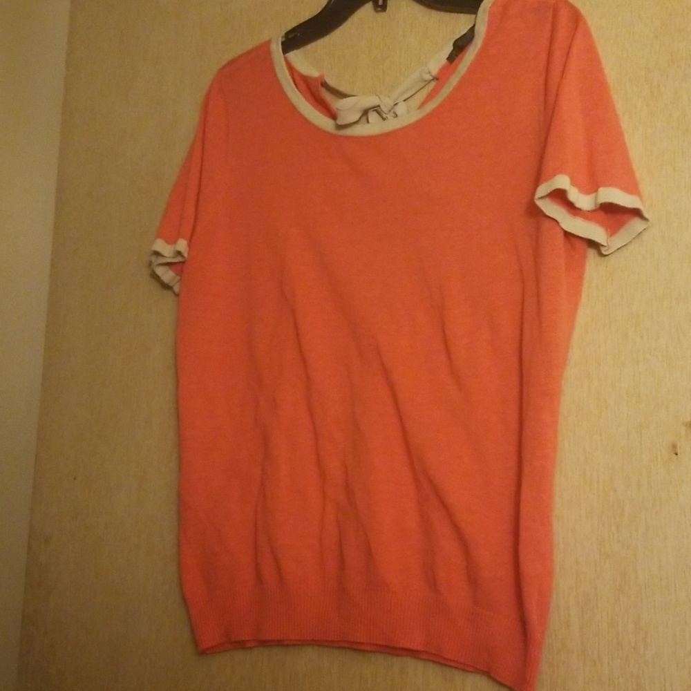 Coral & tan short sleeved lightweight sweater